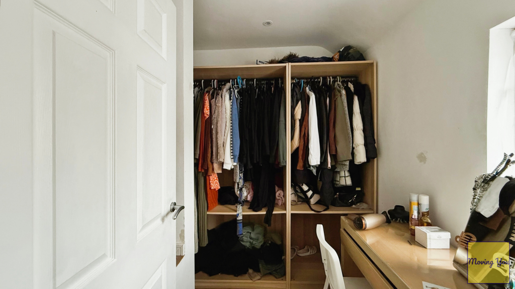 Walk-in wardrobe