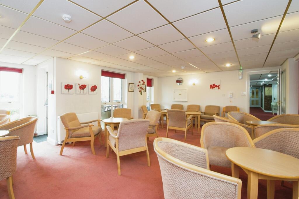 RESIDENTS LOUNGE