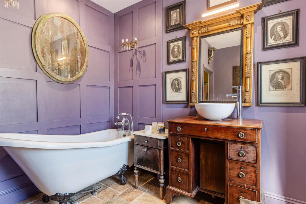 A27 - 52 Milton Street Brixham - 250411.jpg