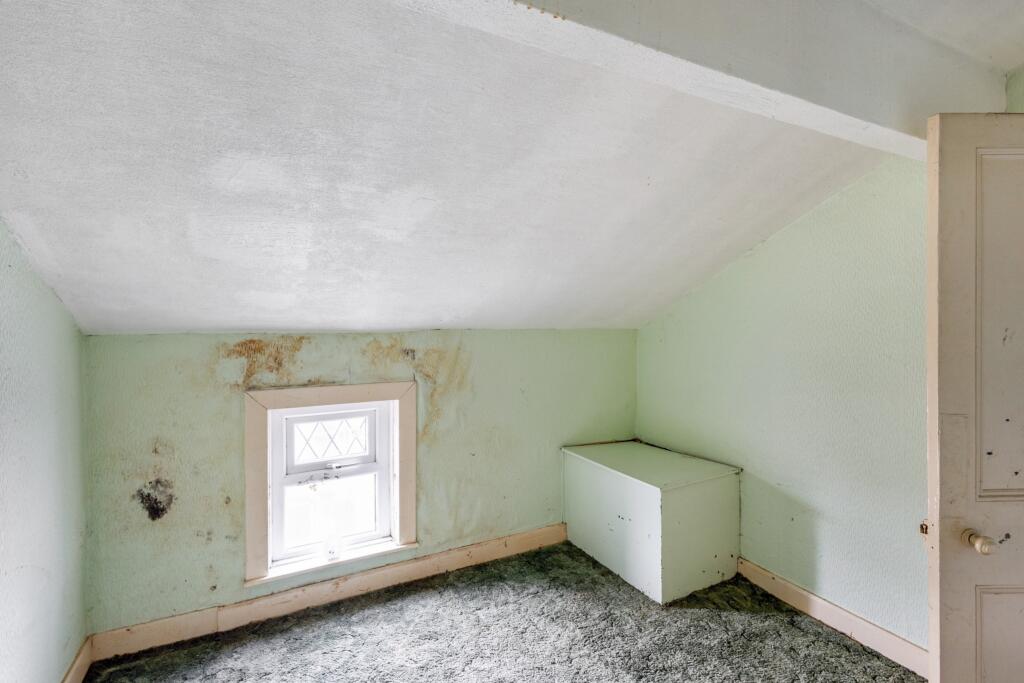 9 Barnes Road, Heysham, Morecambe LA3 1UW