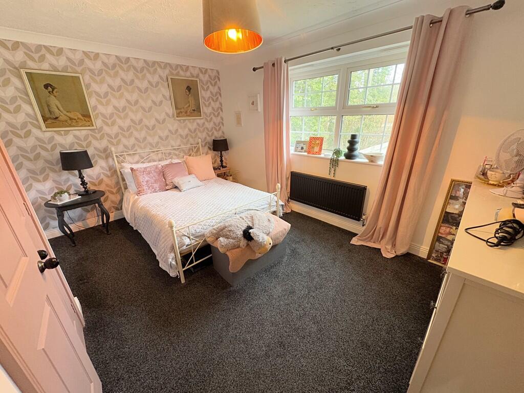 Bedroom 4 alt