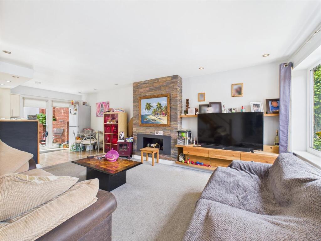 Living/Dining/Kitchen Area