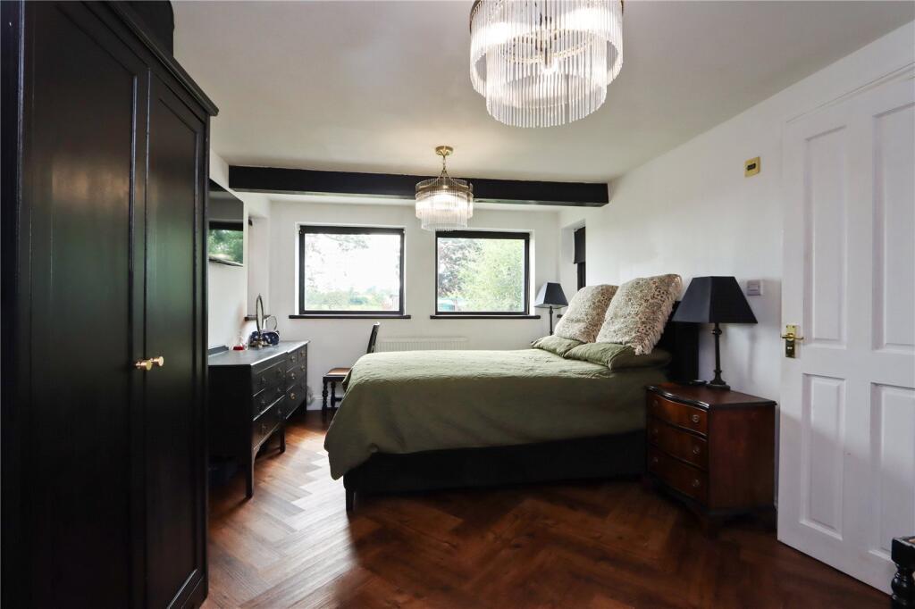 Bedroom 1 Pic 1
