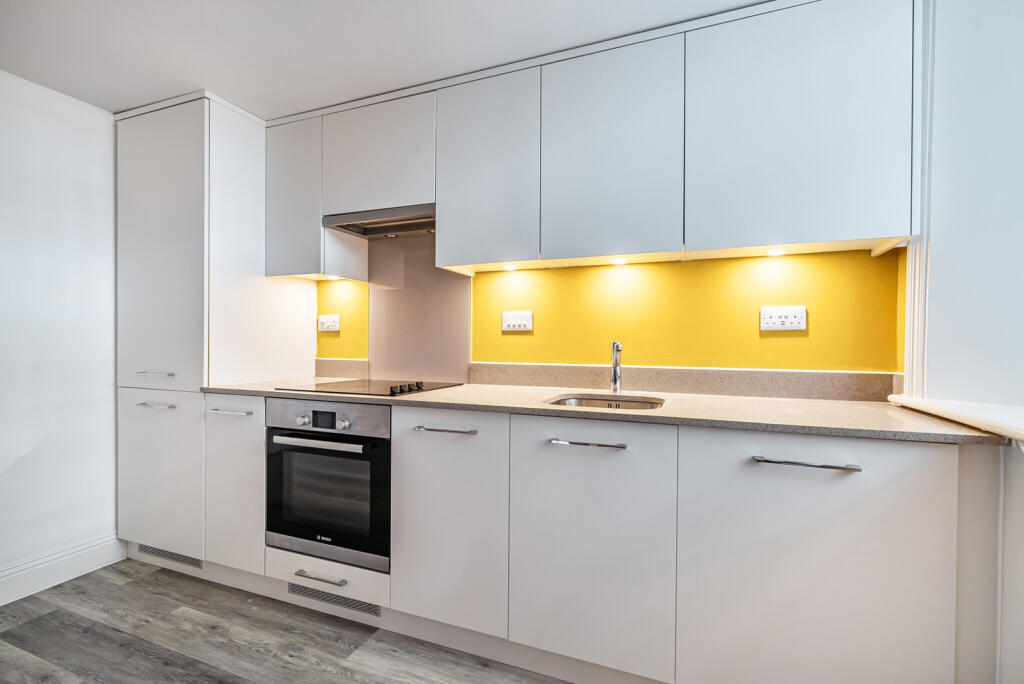 1324607-12-6877d2...