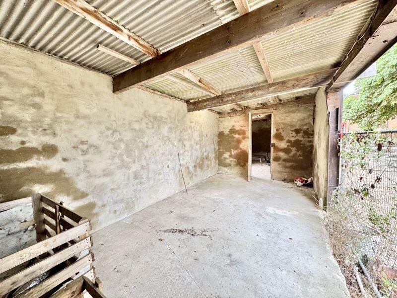 Barn 2 alternative view