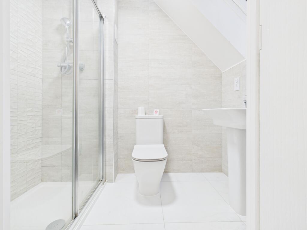 CAM04922G0-PR0081-STILL019