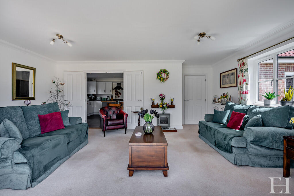 8648366-interiorW...