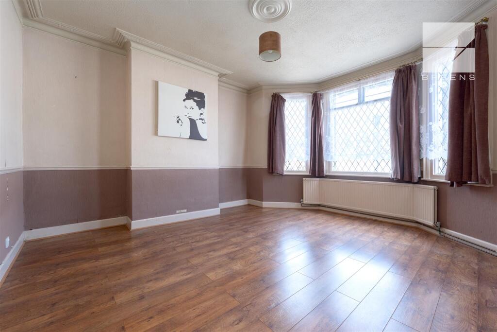 97 Hall Lane_0038.jpg