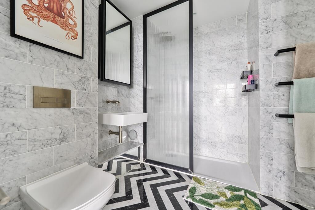 1310073-6-6849718...