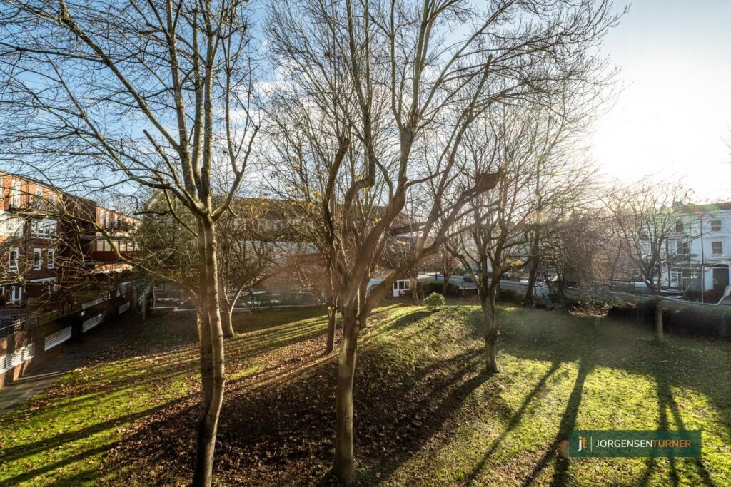 Communal Gardens .jpg