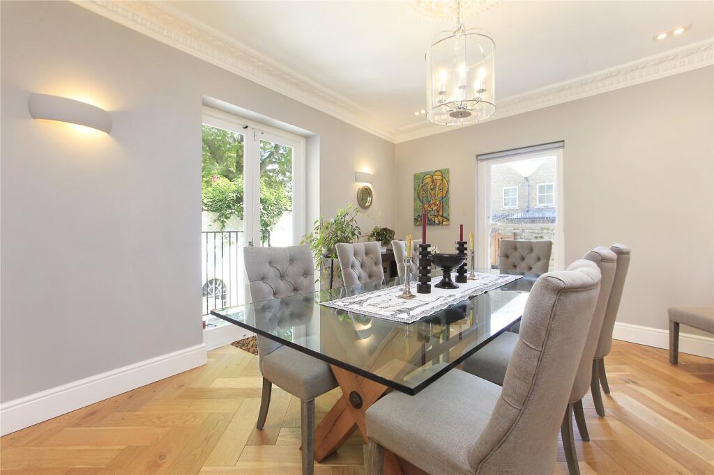 property in Crescent Grove, 
Clapham, SW4