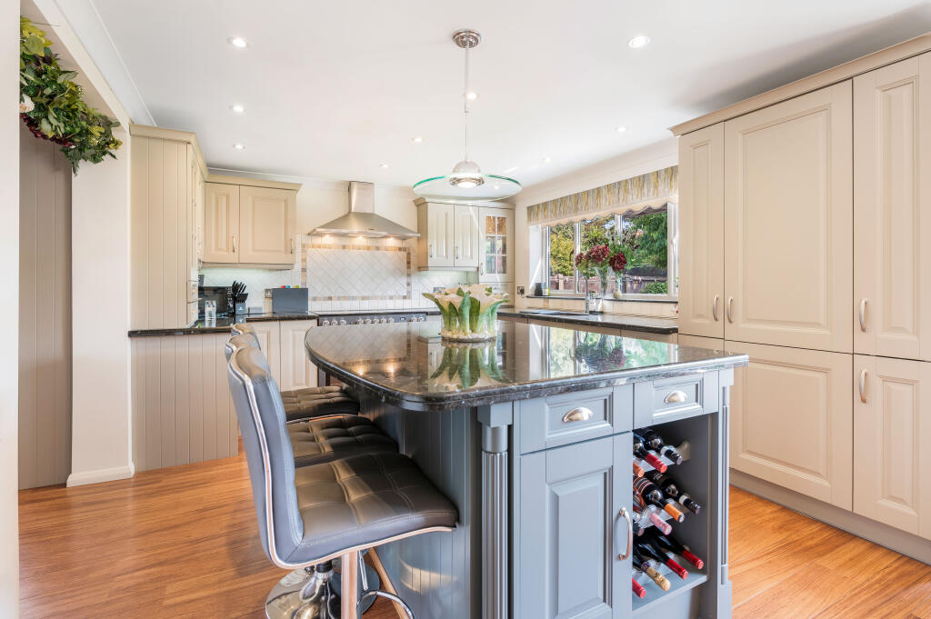 kitchen/family room