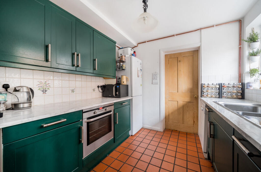 1387282-2-6931aef...