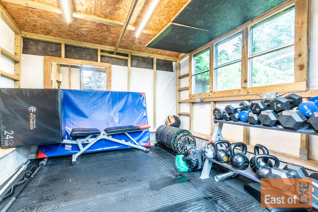 5 Cott Park - Web...