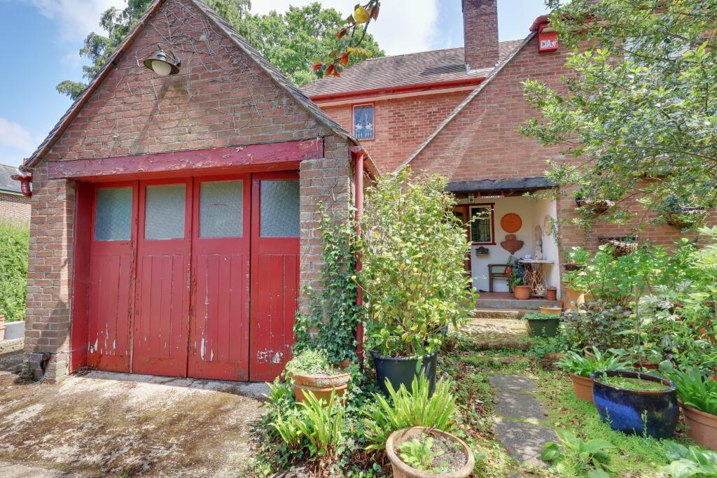 GARAGE