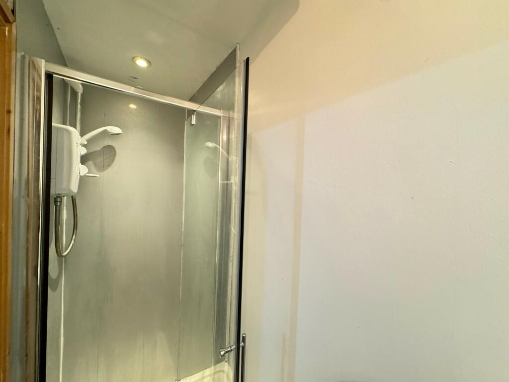 First Floor Shower R