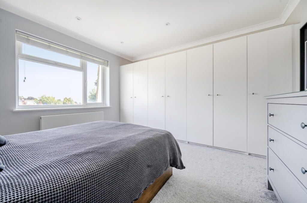 1336038-15-689b3c...