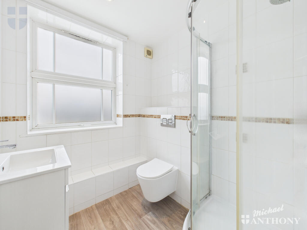 CAM03852G0-PR0453-STILL005