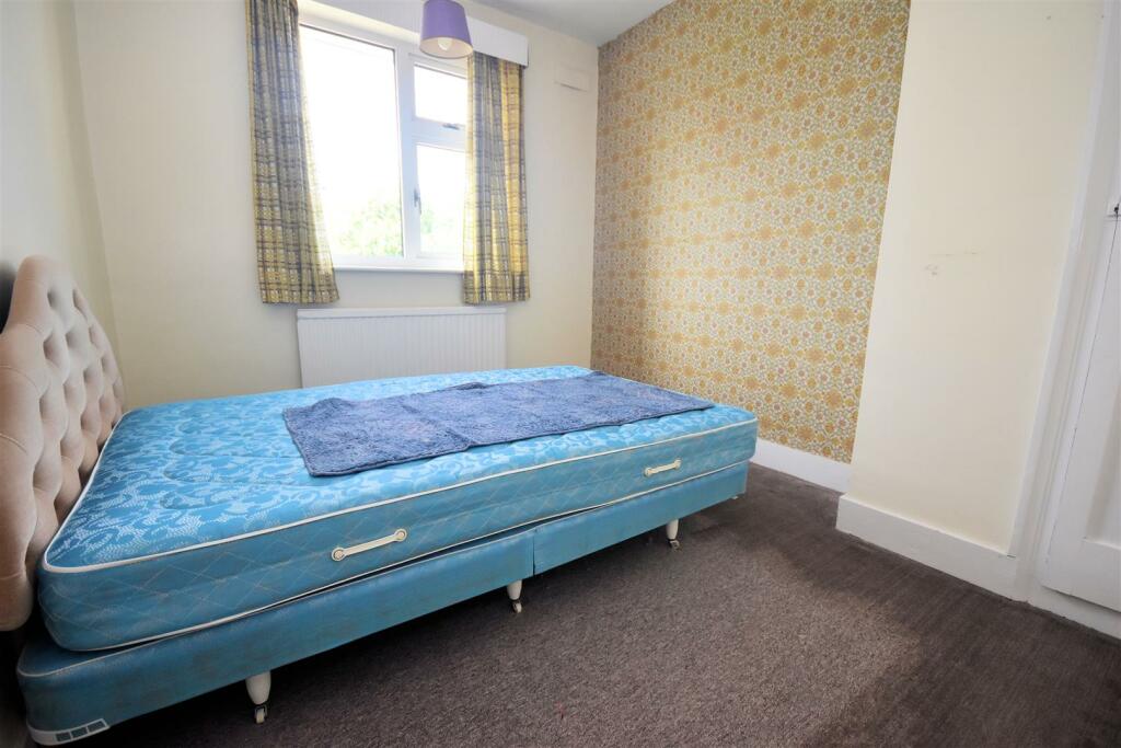 Bedroom 2.jpg