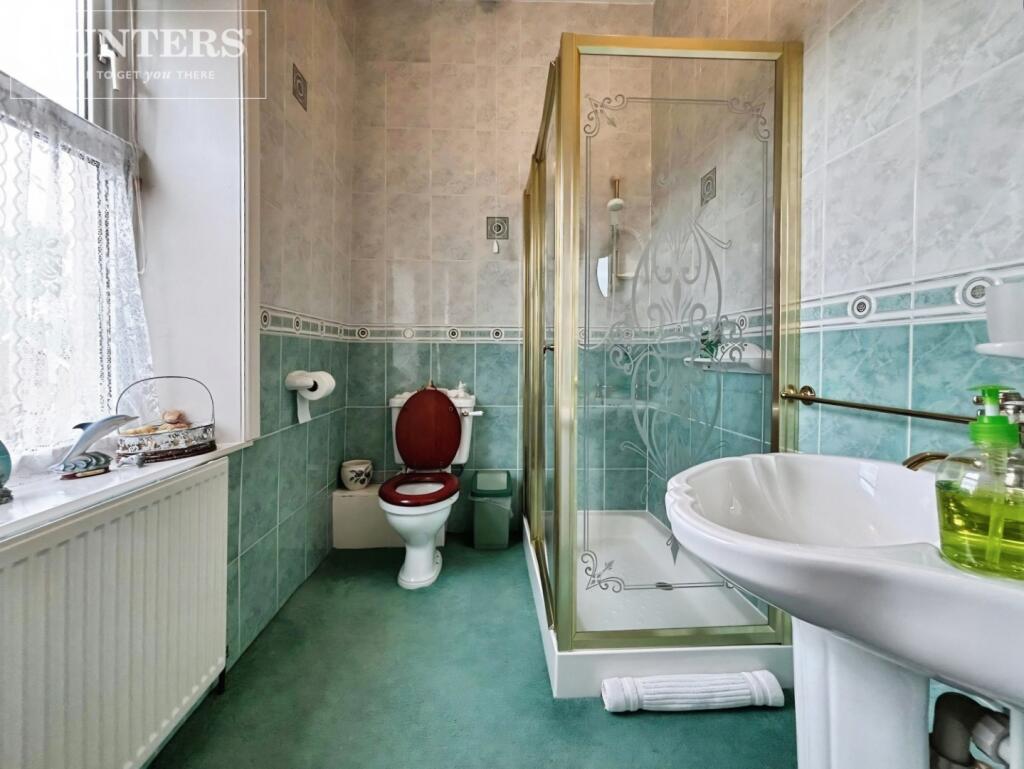 pbox-bathroom-341358.jpg