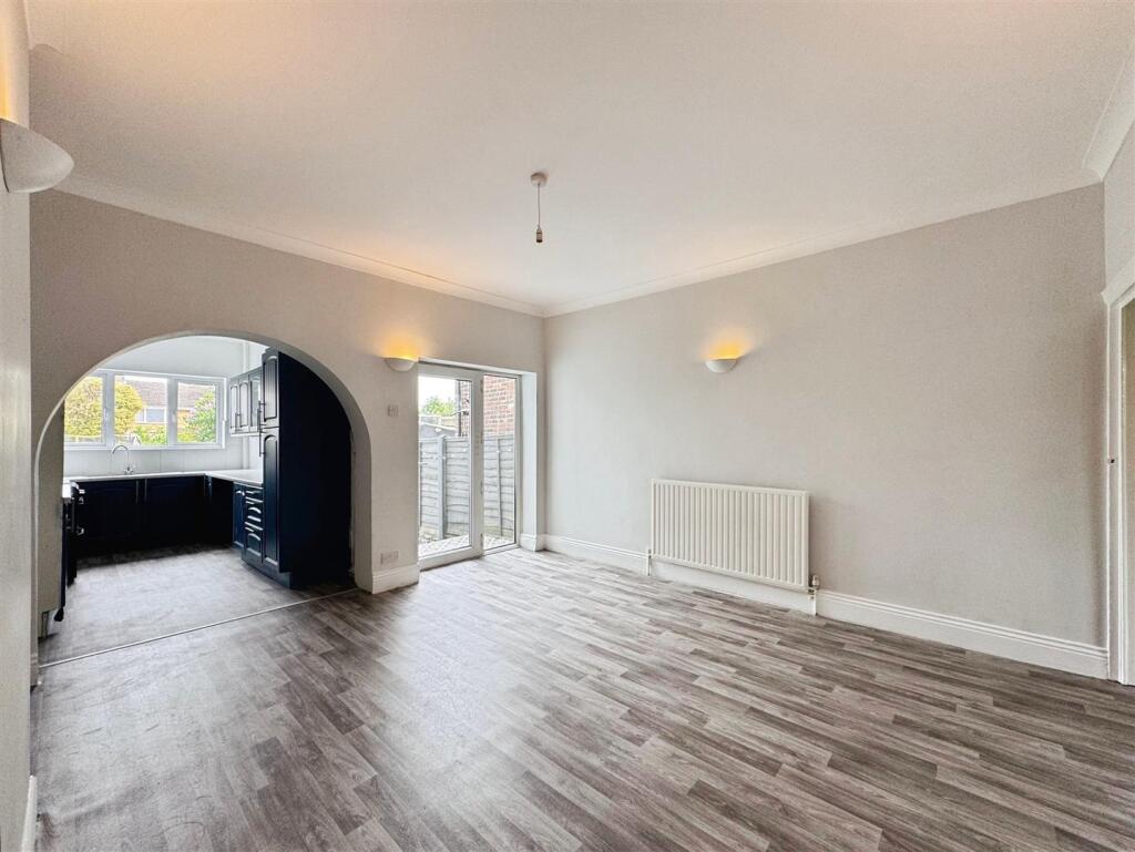 0b3a0114--4851-BDD3-4B3F44EA4D2E-12865-00000540665