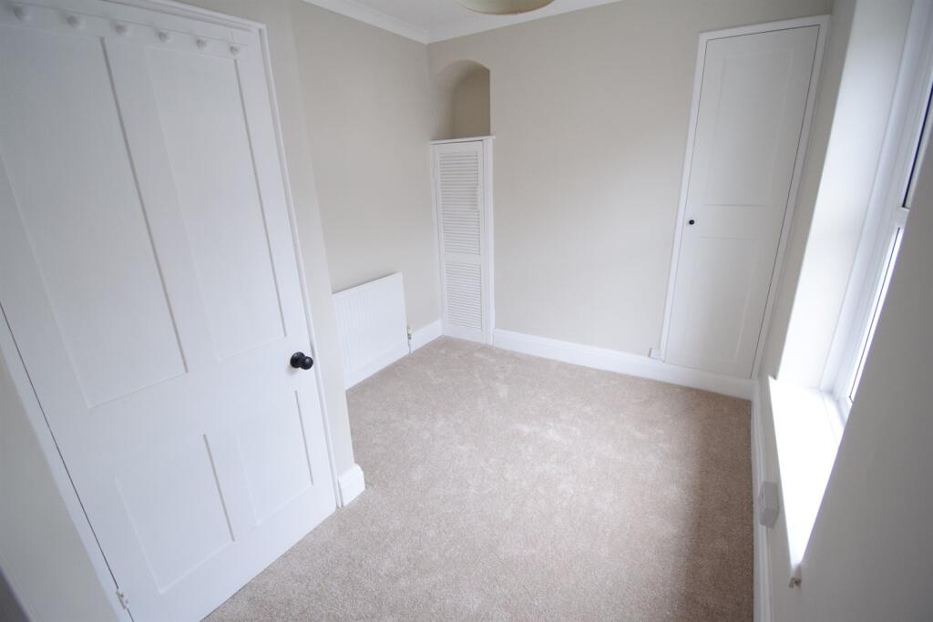 Bedroom 2 (rear)