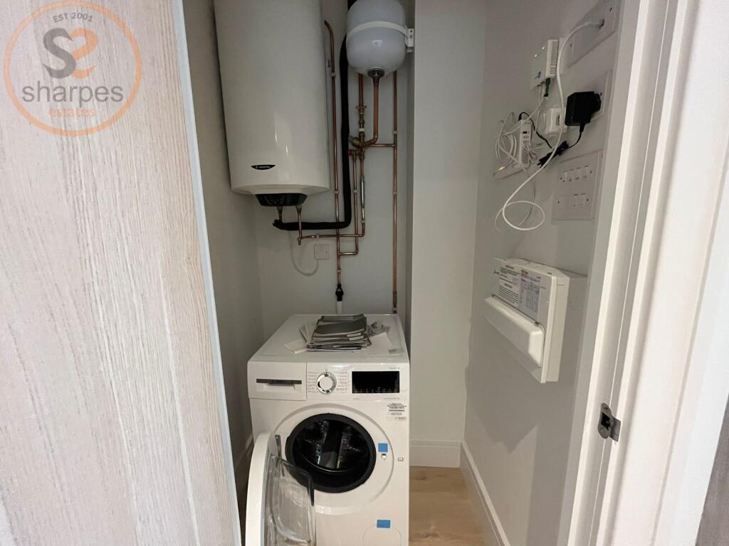 WhatsApp Image 2025-07-24 at 15.50.53 (1).jpeg