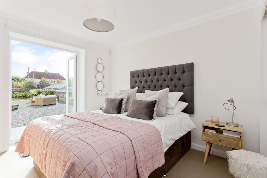 10 Bed 1