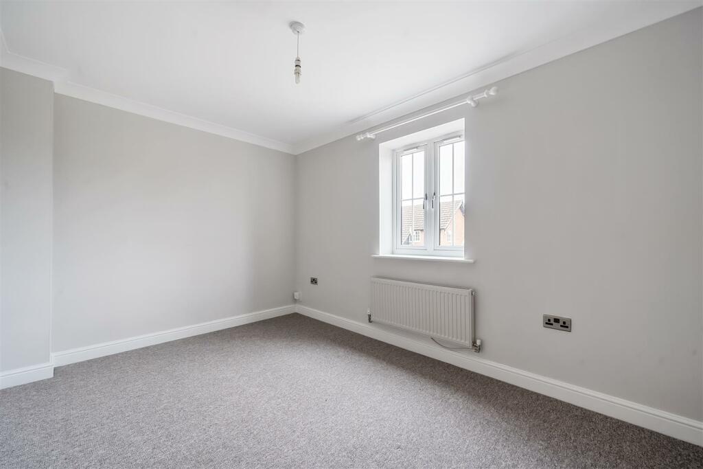6 Northampton Road, Litchborough