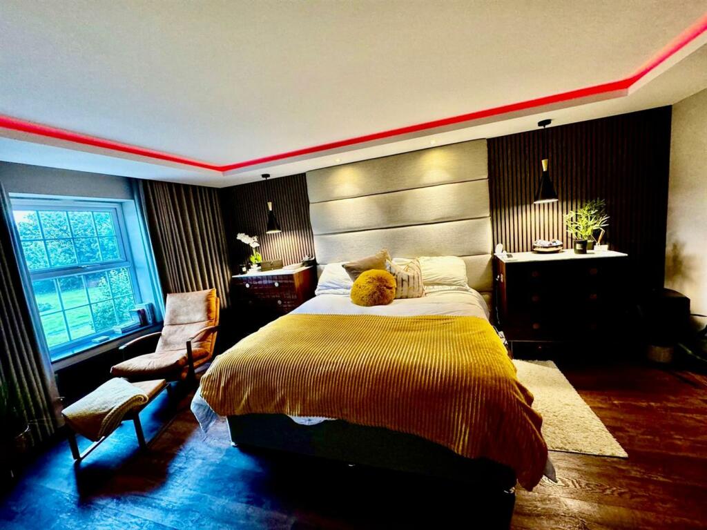 WhatsApp Image 2024-10-16 at 10.49.28 (12).jpeg