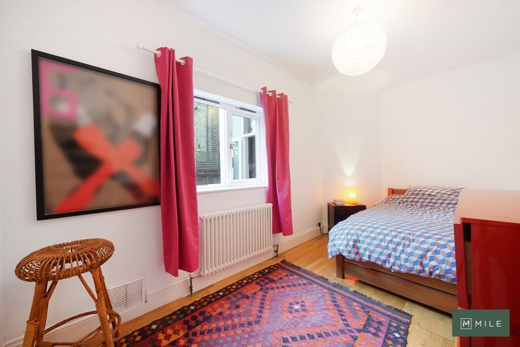 Flat A, 21 Park R...