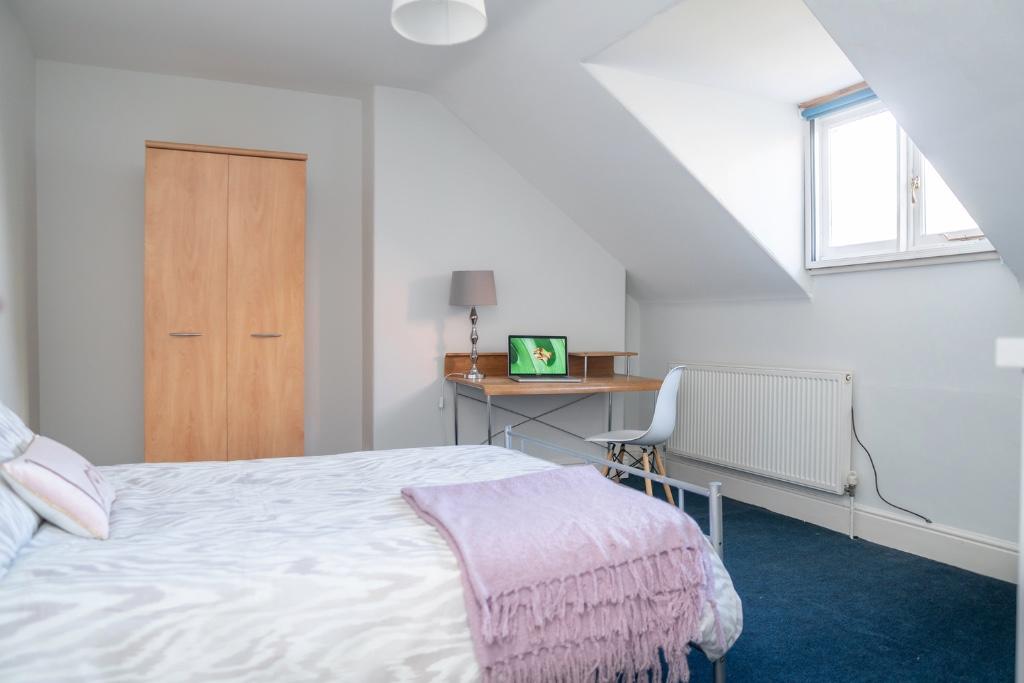Room 9