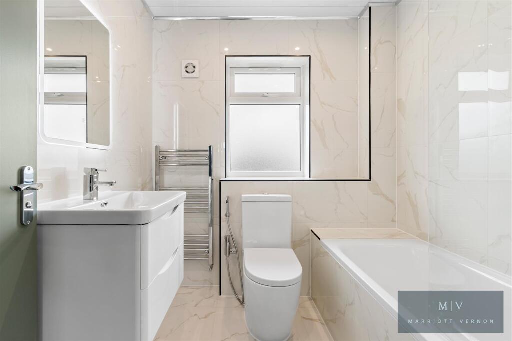 Croydon Road 76A MV-12.jpg