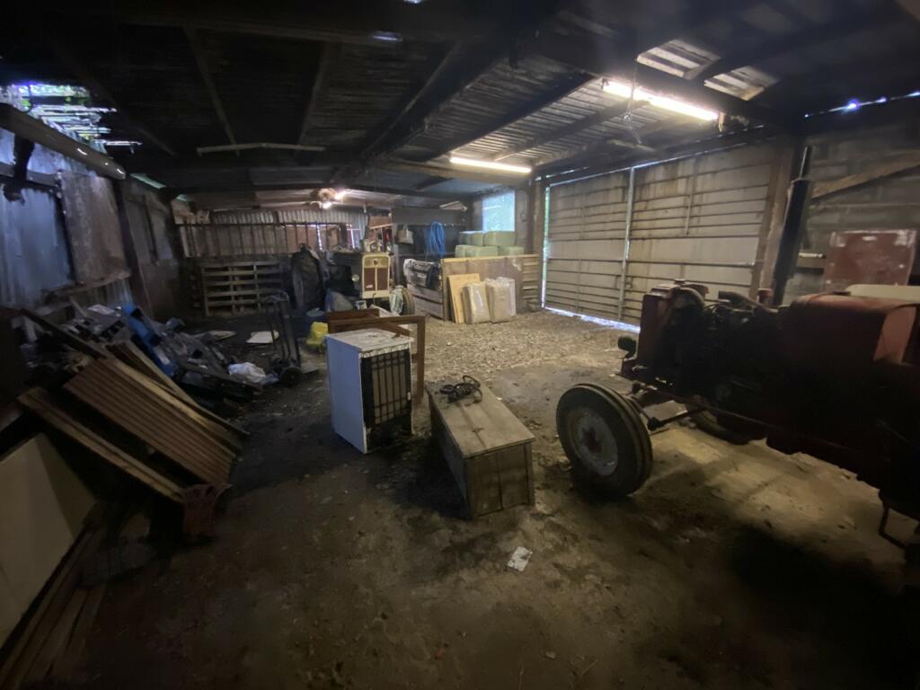 Vehicle store/stables