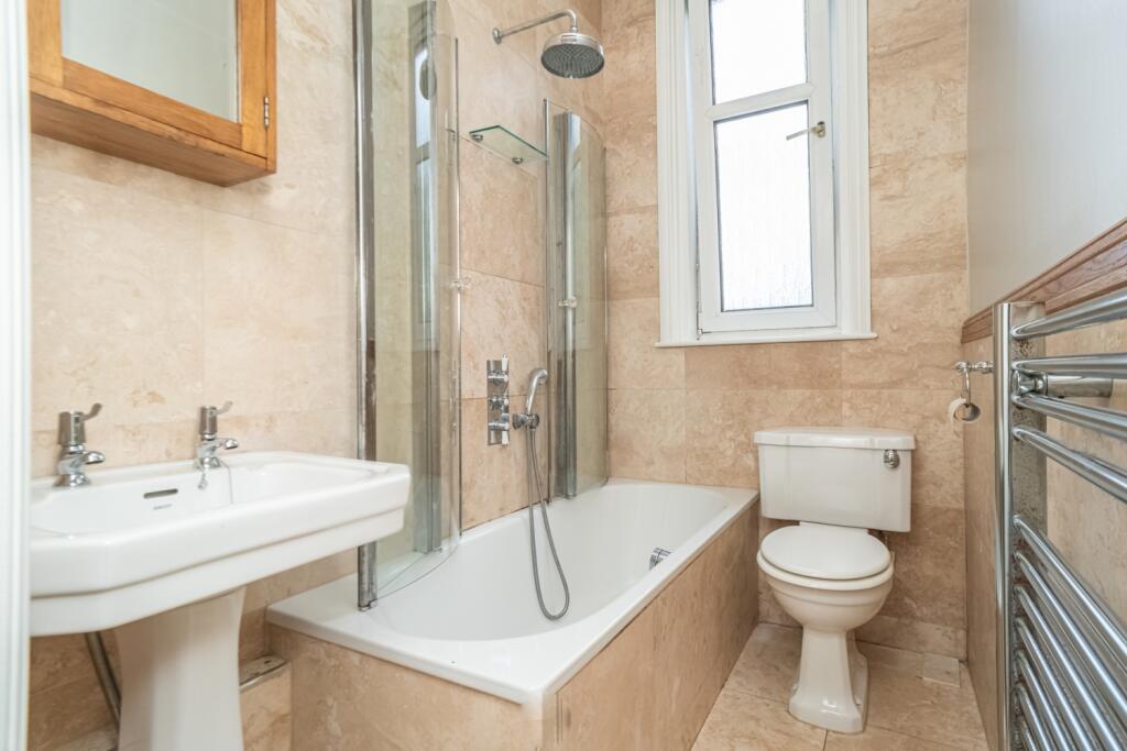 Bathroom_1