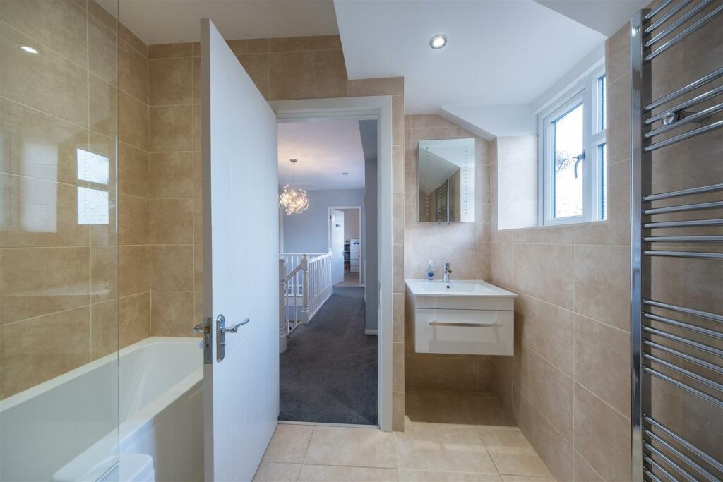 2 Barnside Way-030.jpg