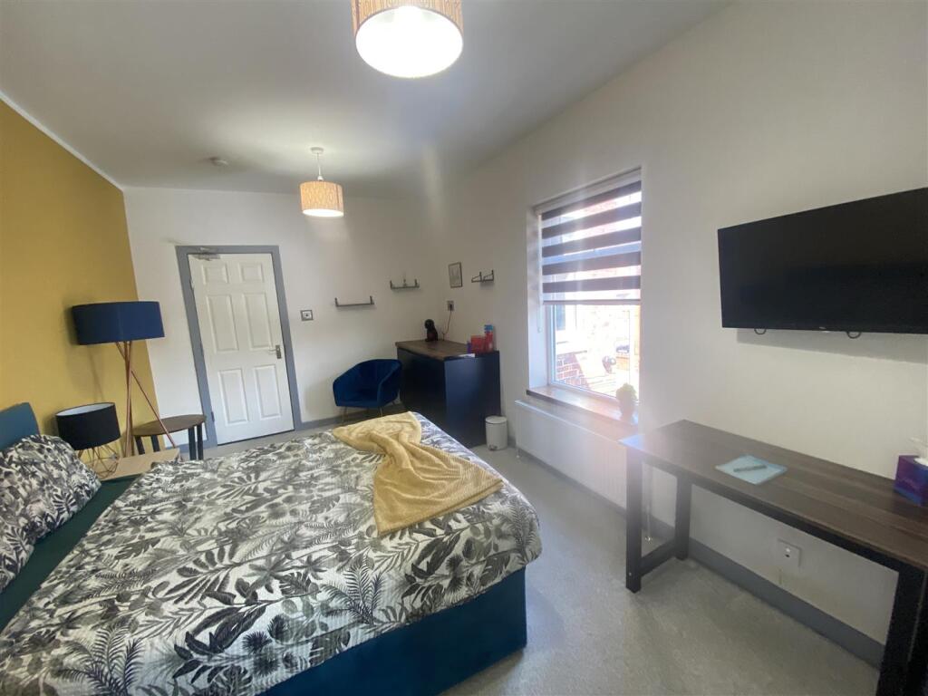 228 Rm 6 Bedroom.jpg