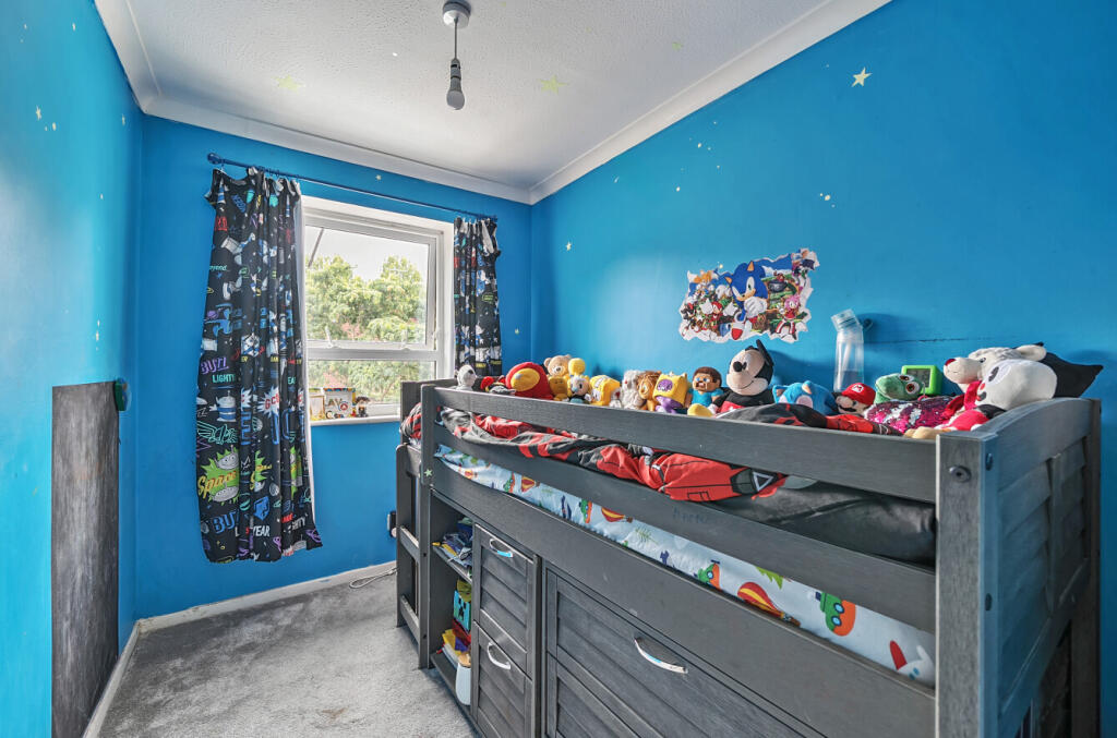 1332389-5-6890c85...