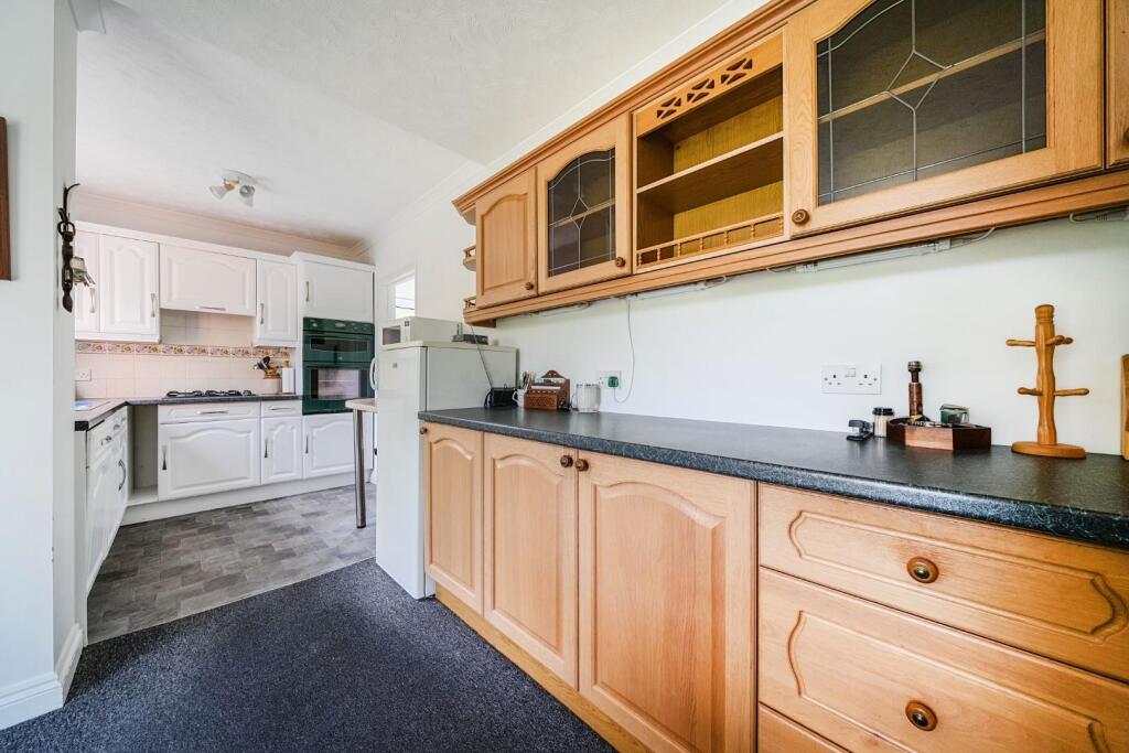 Kitchen - Dining Room connecting.jpg