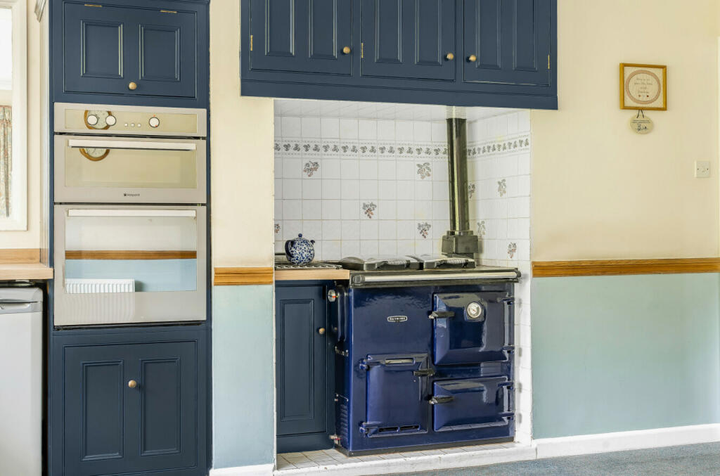 Kitchen/Rayburn