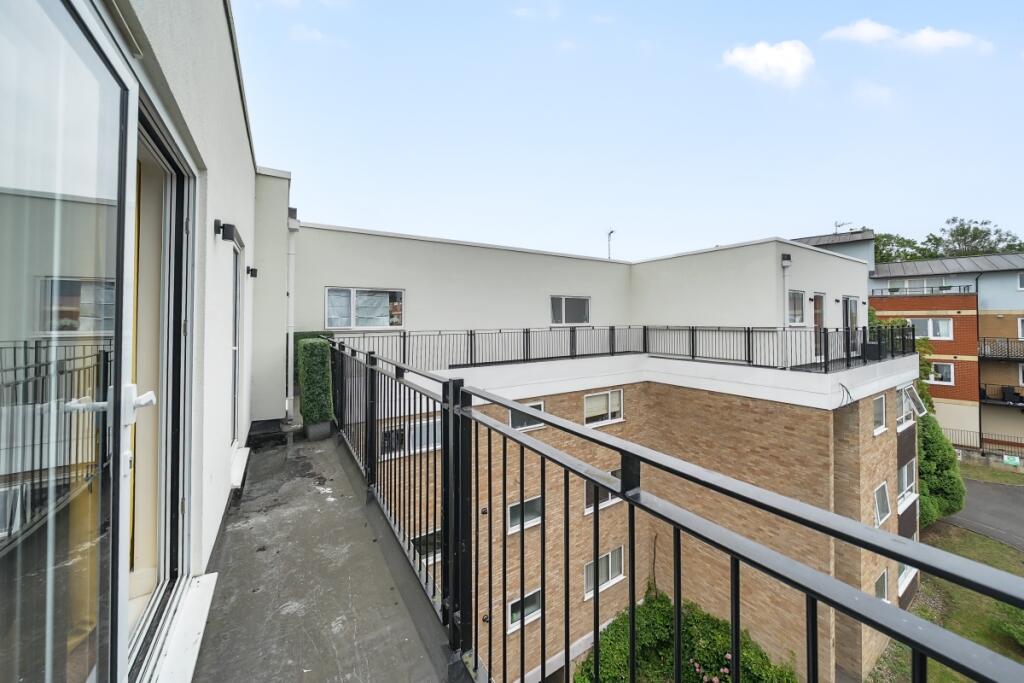 1332239-16-68907b...