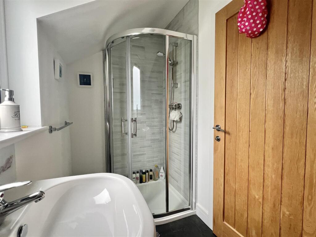 En Suite: