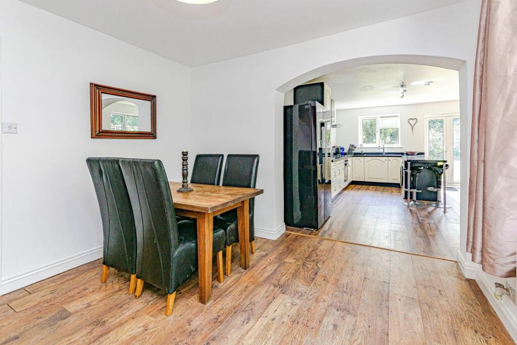 Kitchen/Dining Room