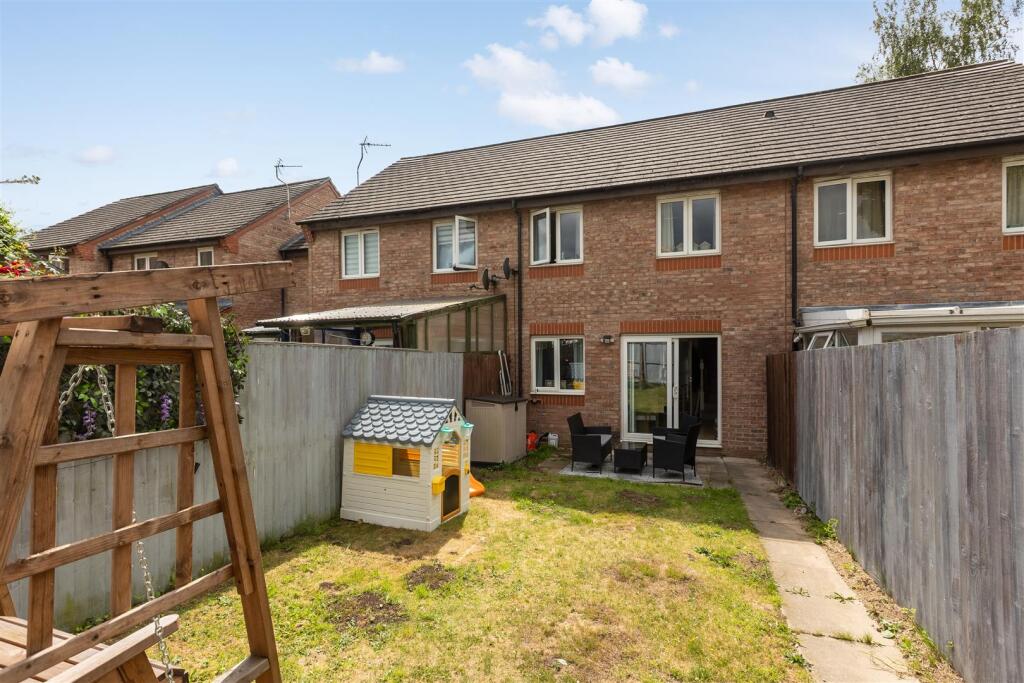 Gault Close 2 External-5.jpg