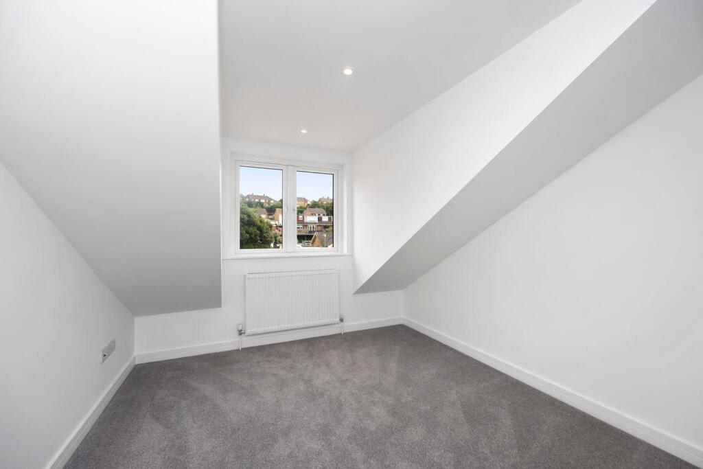 Cowdens Close 1a BEDROOMB.jpeg