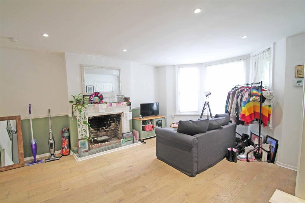 Lounge/Diner/Kitchen