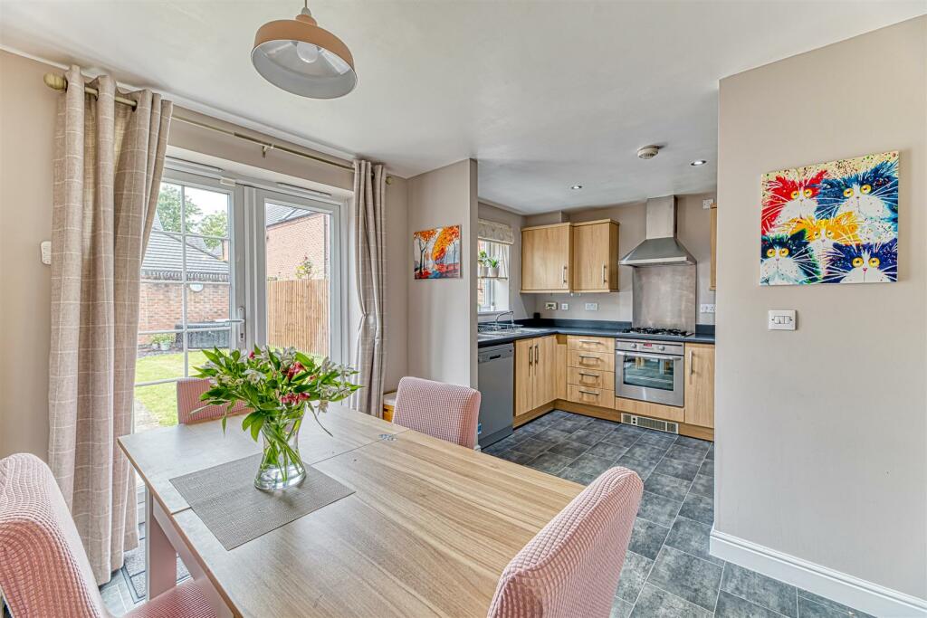 Dining/Kitchen
