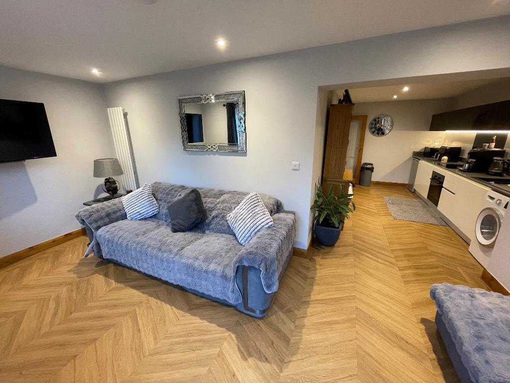Rear Lounge