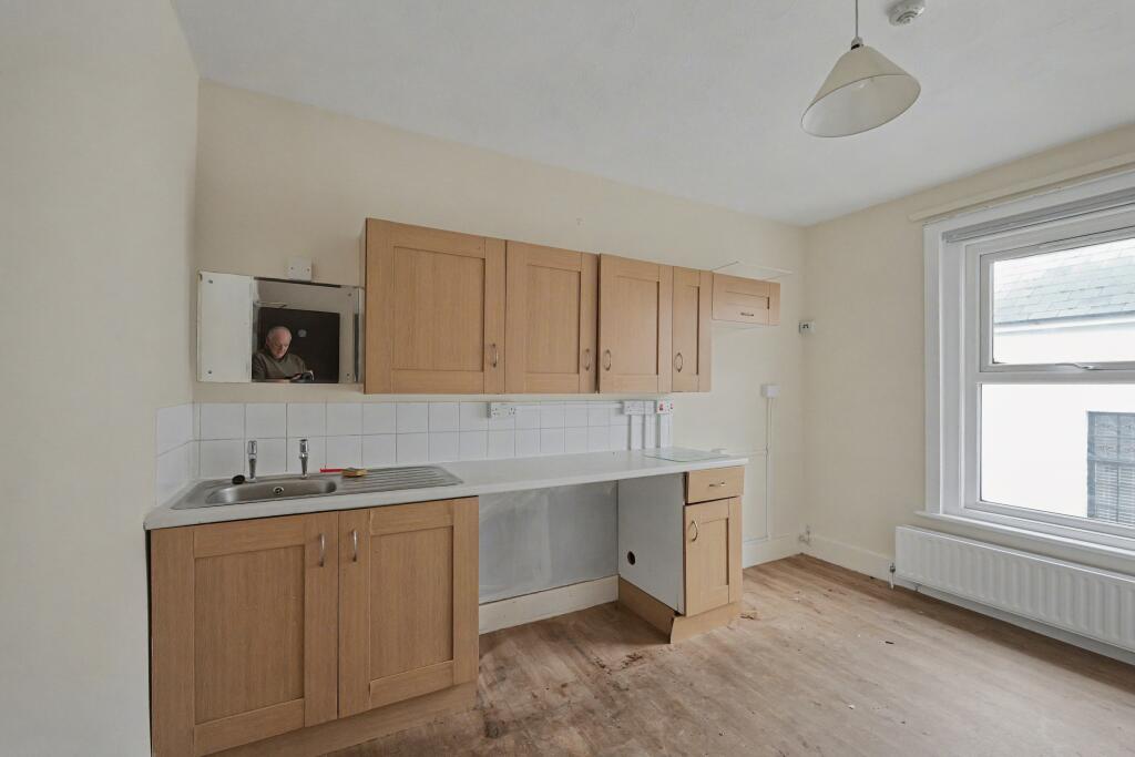 159 West End Road, Bitterne, Southampton, Hampshire, SO18 6PJ