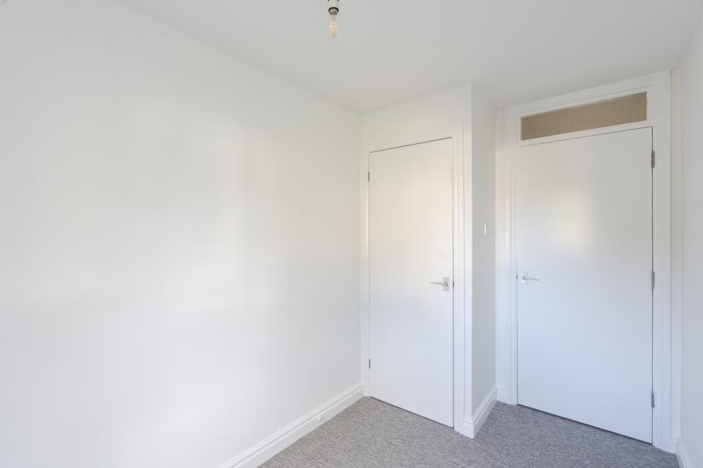 Flat 52, Blenheim Court-08926